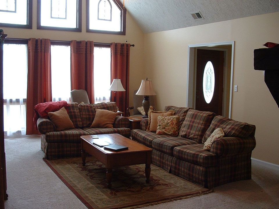 2nd image of 209 Crumbley Rd