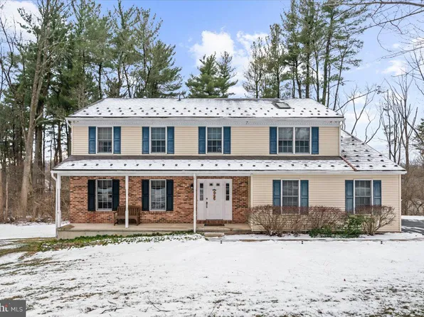11 Alpine Dr, Mohnton, PA 19540