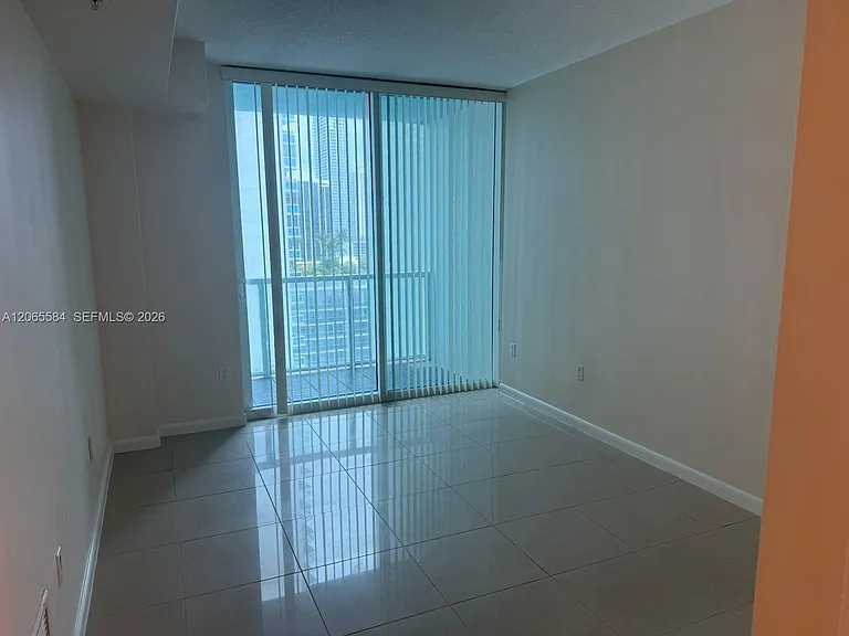 1900 N Bayshore Dr #1707 — Photo 10