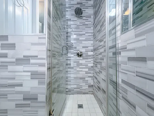 Rented by Compass | media 14