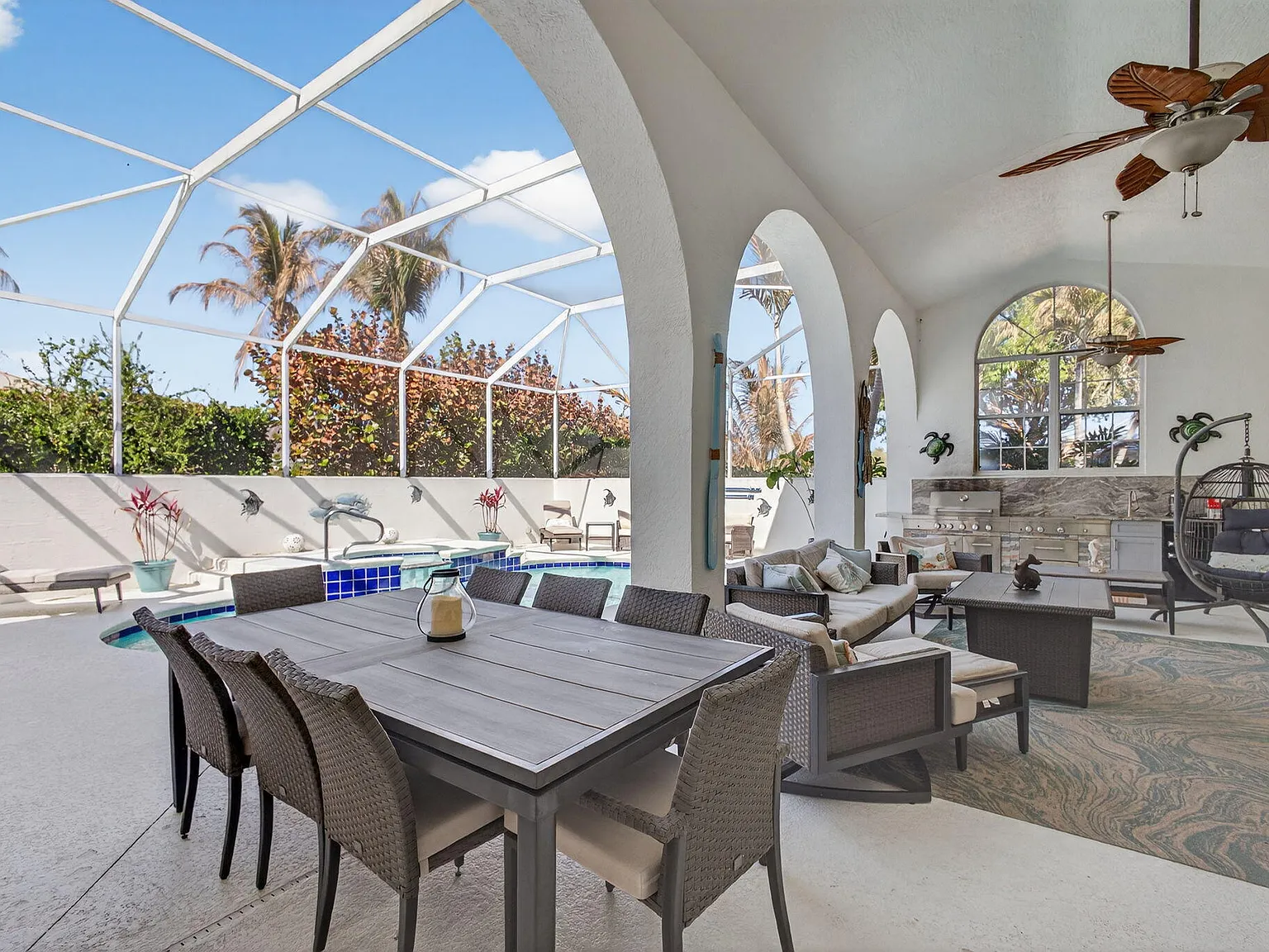 4 bed, 2.5 bath, 2237 sqft, $8,000 — Photo 2