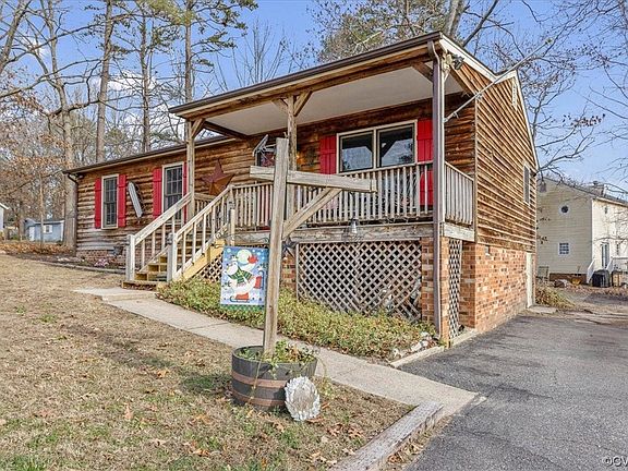 3rd image of 13401 Evelyn Dr