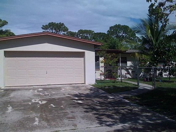 2nd image of 190 Melbourne Ave