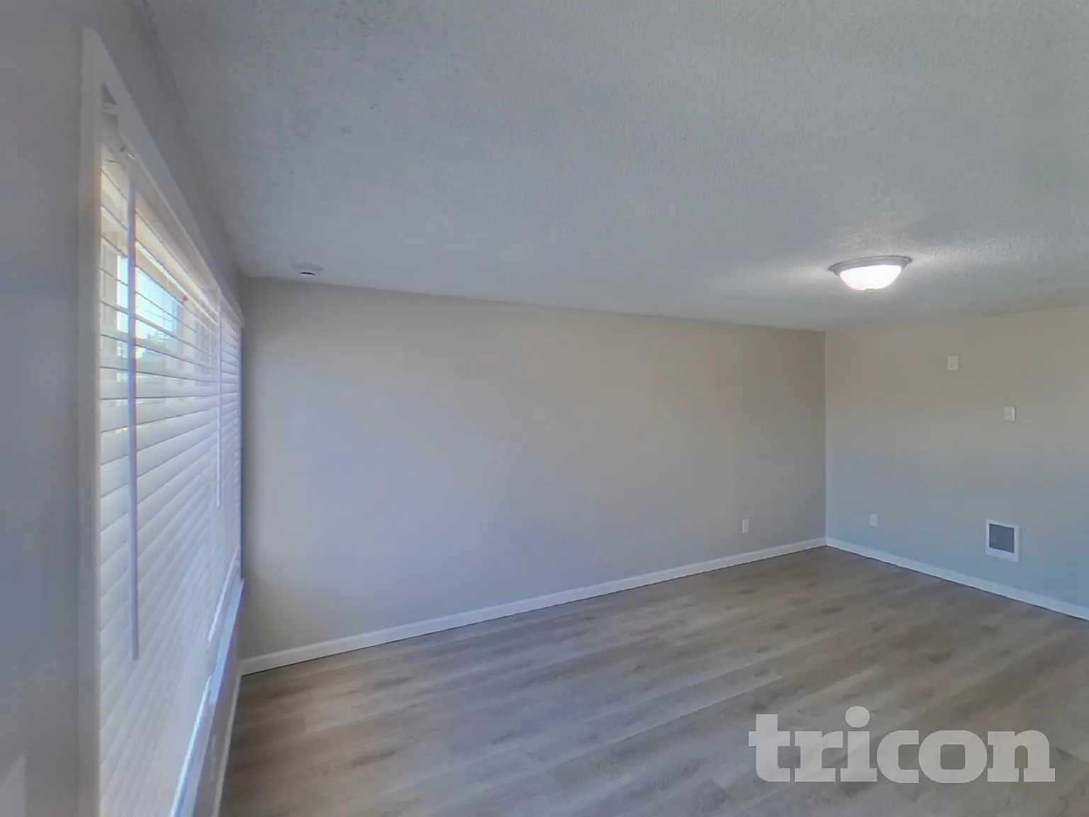 4904 Pacific St SW Lakewood WA — Photo 3