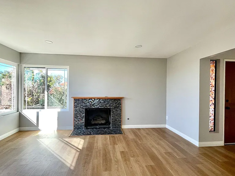 13556 Samantha Ave — Photo 5