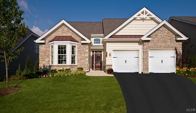 1st image of 2604 Pioneer Dr