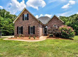 128 Krystal Nicole Ln, Mooresville, NC 28115