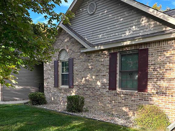 5th image of 11039 Kasteel Ct