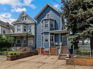 123 W 3rd St, Bayonne, NJ 07002