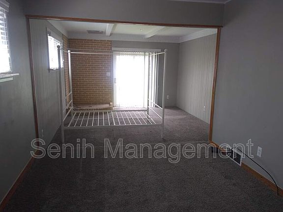 4th image of 8561 Lochdale St