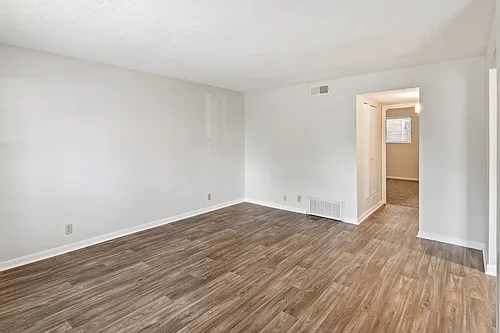 1870 Frankfort Ave #9 Photo 1