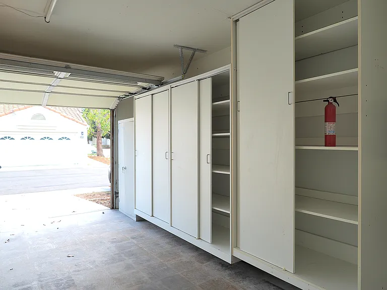 108 Almador — Photo 12