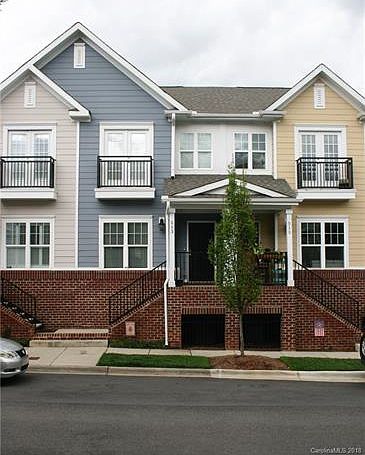 1st image of 513 Village Park Dr