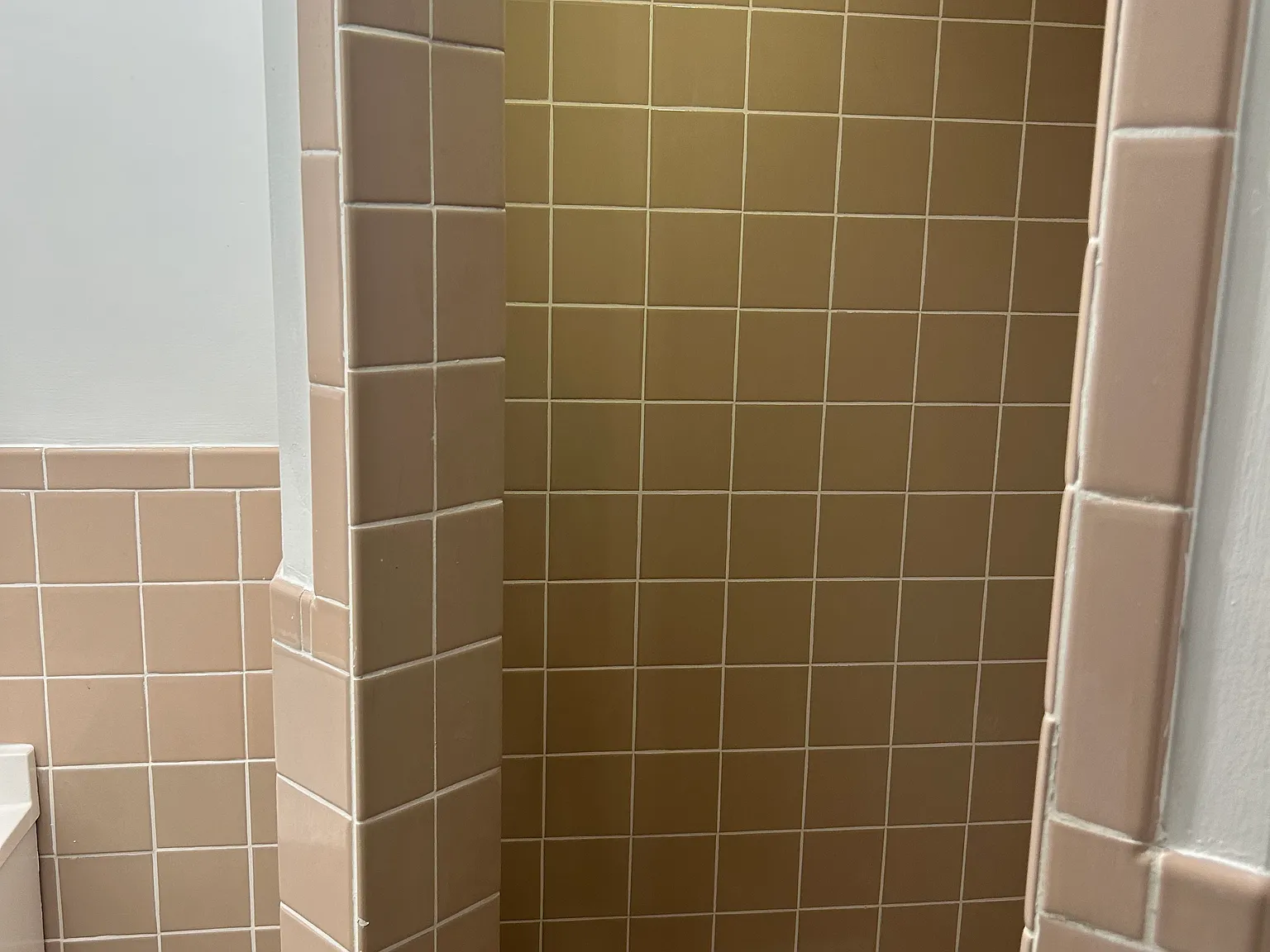 Studio, 400 sqft, $1,400 — Photo 4