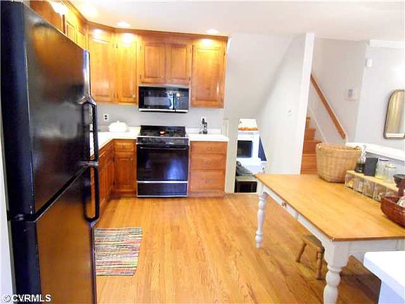 3rd image of 10221 Duryea Dr