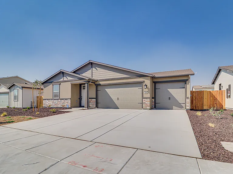 8208 Dreamside Ave — Photo 1