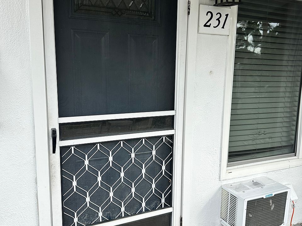 1st image of 231 S Park Ln #1