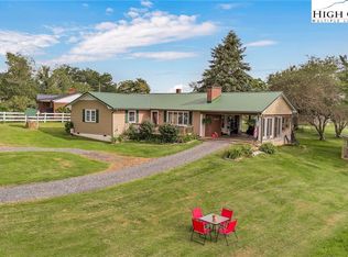 314 Mount Jefferson State Park Rd, West Jefferson, NC 28694