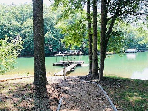 4th image of 3214 Simpson Park Rd