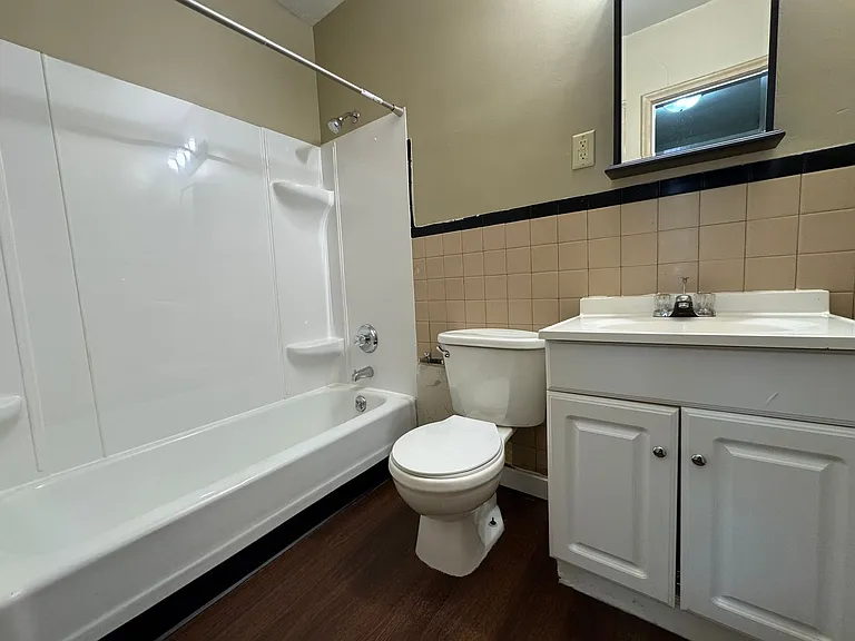 1332 Minnehaha Ave W — Photo 19