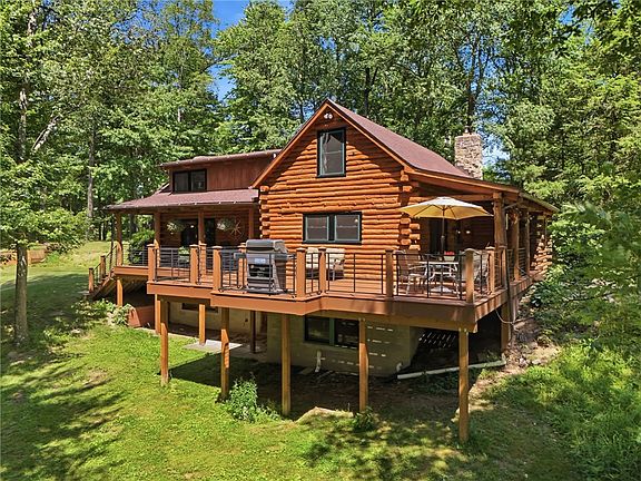 2nd image of 265 Glade Mill Rd