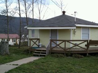 49 Cedar Breeze Dr, Trenton, GA 30752