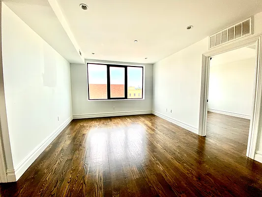 Rented by Compass | media 14