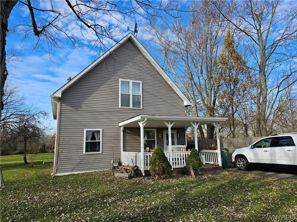 6666 Hunt St, Niagara Falls, NY 14304