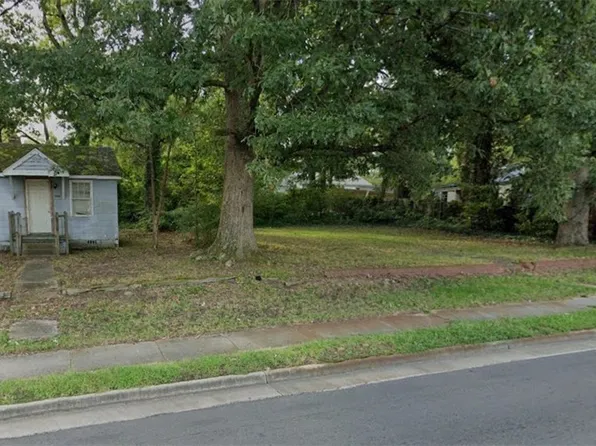 3004-3006 Winston Churchill Dr, Hopewell, VA 23860