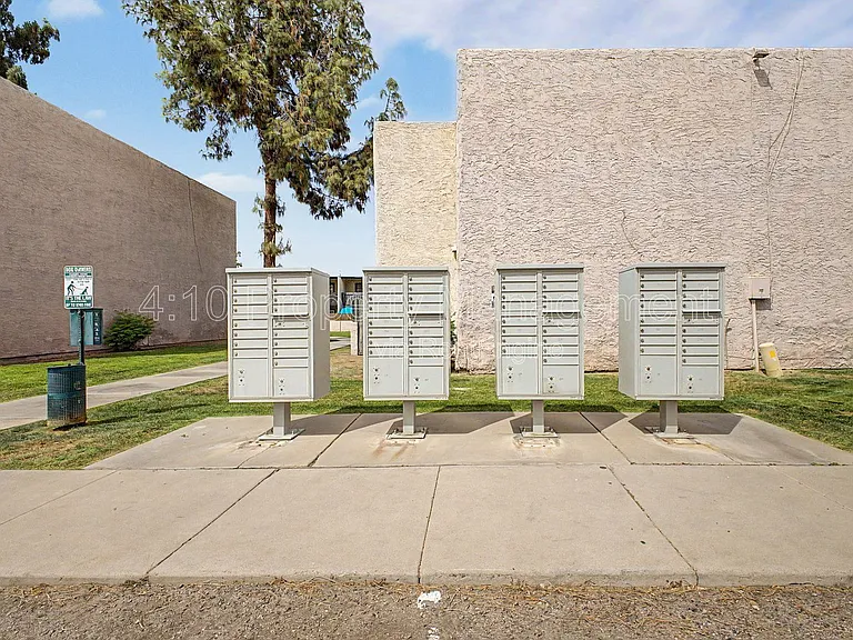 1927 E Hampton Ave #256 — Photo 29