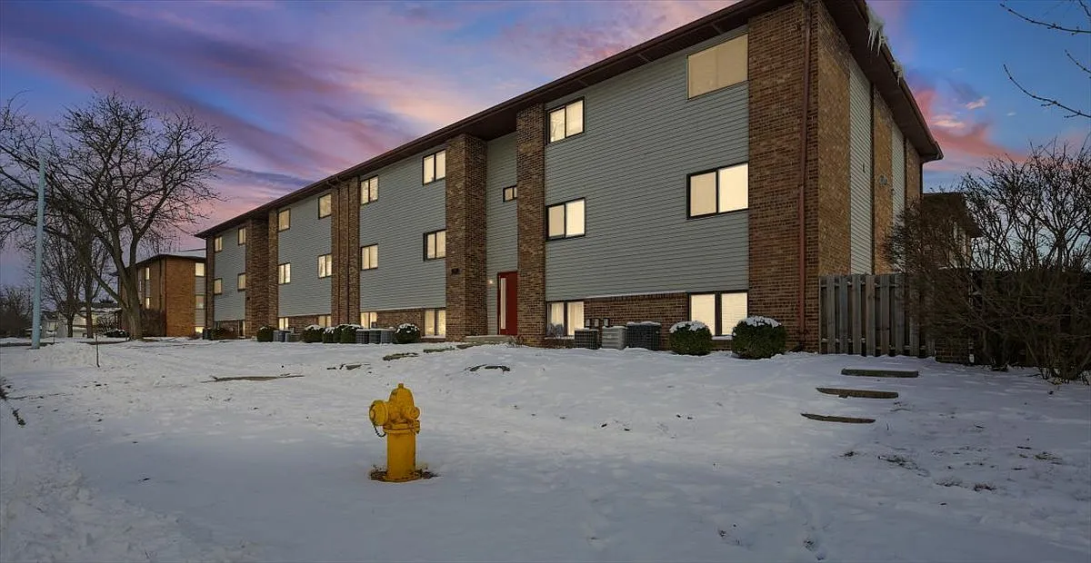 1916 Tracy Dr APT 31 photo 1
