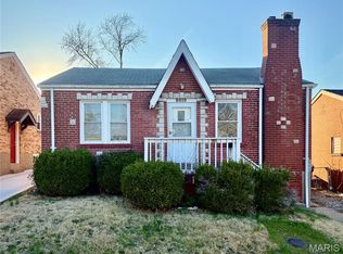 8019 Genesta St, Saint Louis, MO 63123