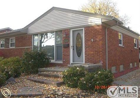 1330 broadacre 016.jpg