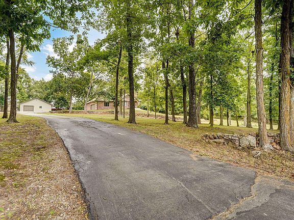 3rd image of 1711 E Miller Road