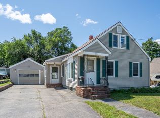541 Shasta St, Manchester, NH 03103