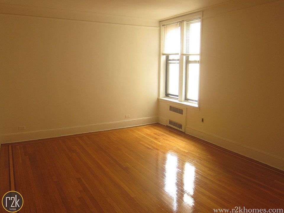 1st image of 2816 34th St #4C