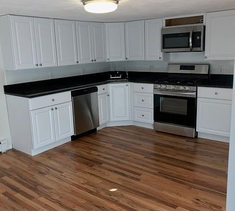 5th image of 144 Thorndike St #2