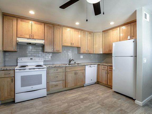 2nd image of 559 Firloch Ave APT 3