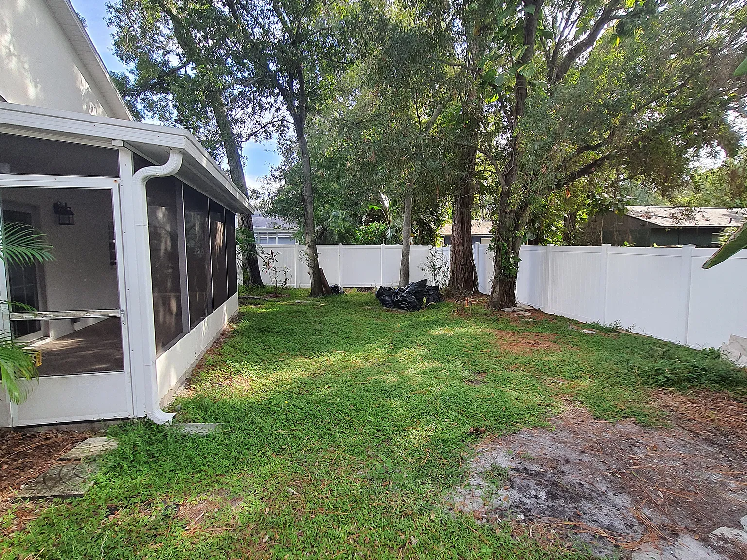 3 bed, 1390 sqft, $2,850 — Photo 3