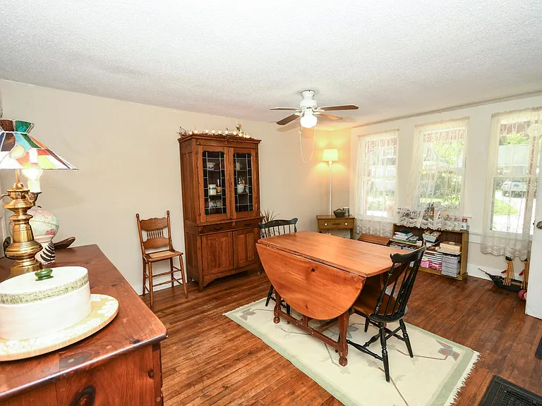 18 Bridge St #1 — Photo 3