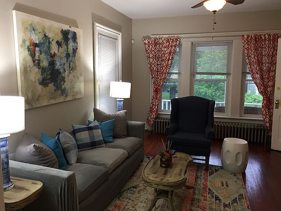3rd image of 299 Nelson Ave #2