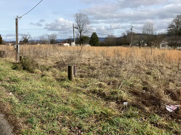 9671 Old State Highway 28 #2, Pikeville, TN 37367