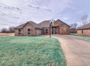1641 Appaloosa Dr, Blanchard, OK 73010