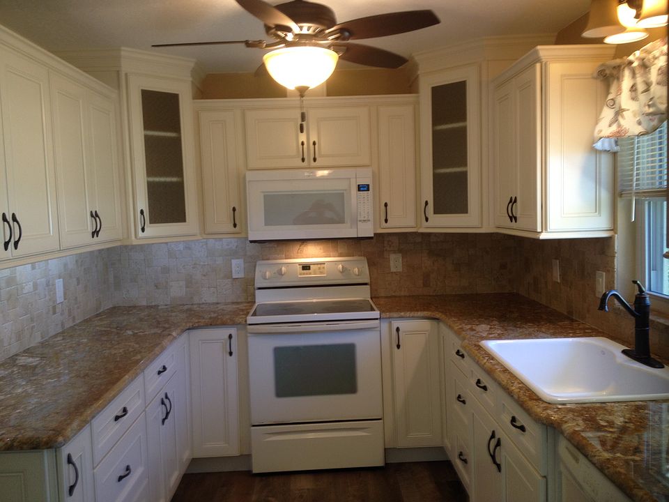 1st image of 9 Palm Dr