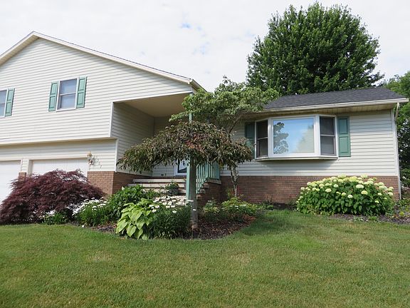 2nd image of 1362 Harmony Dr