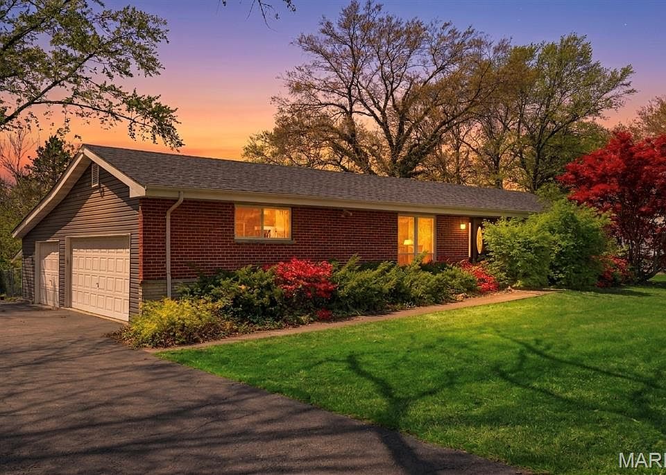 1st image of 1 Seawood Ct