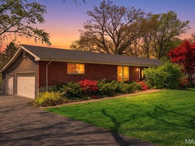 1 Seawood Ct, Saint Louis, MO, 63146