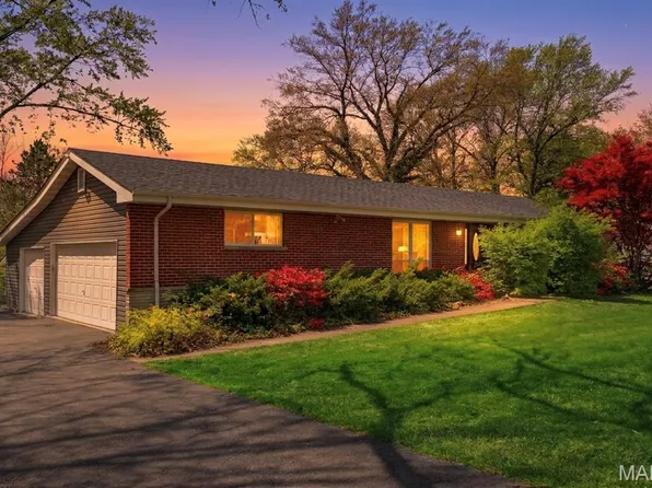 1 Seawood Ct, Saint Louis, MO 63146