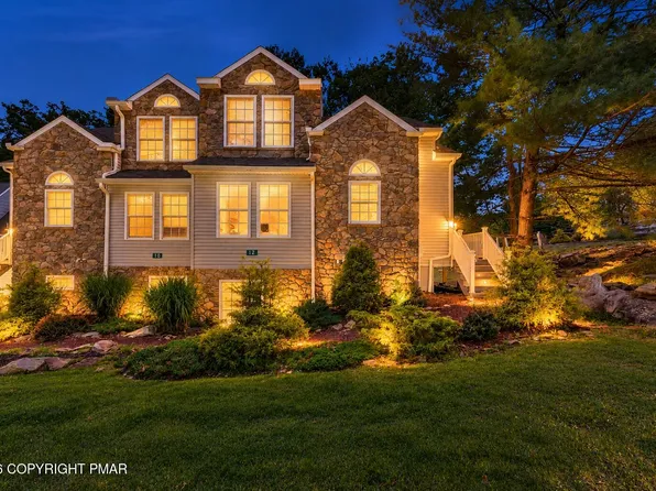 12 Beachwood Ct, Lake Harmony, PA 18624