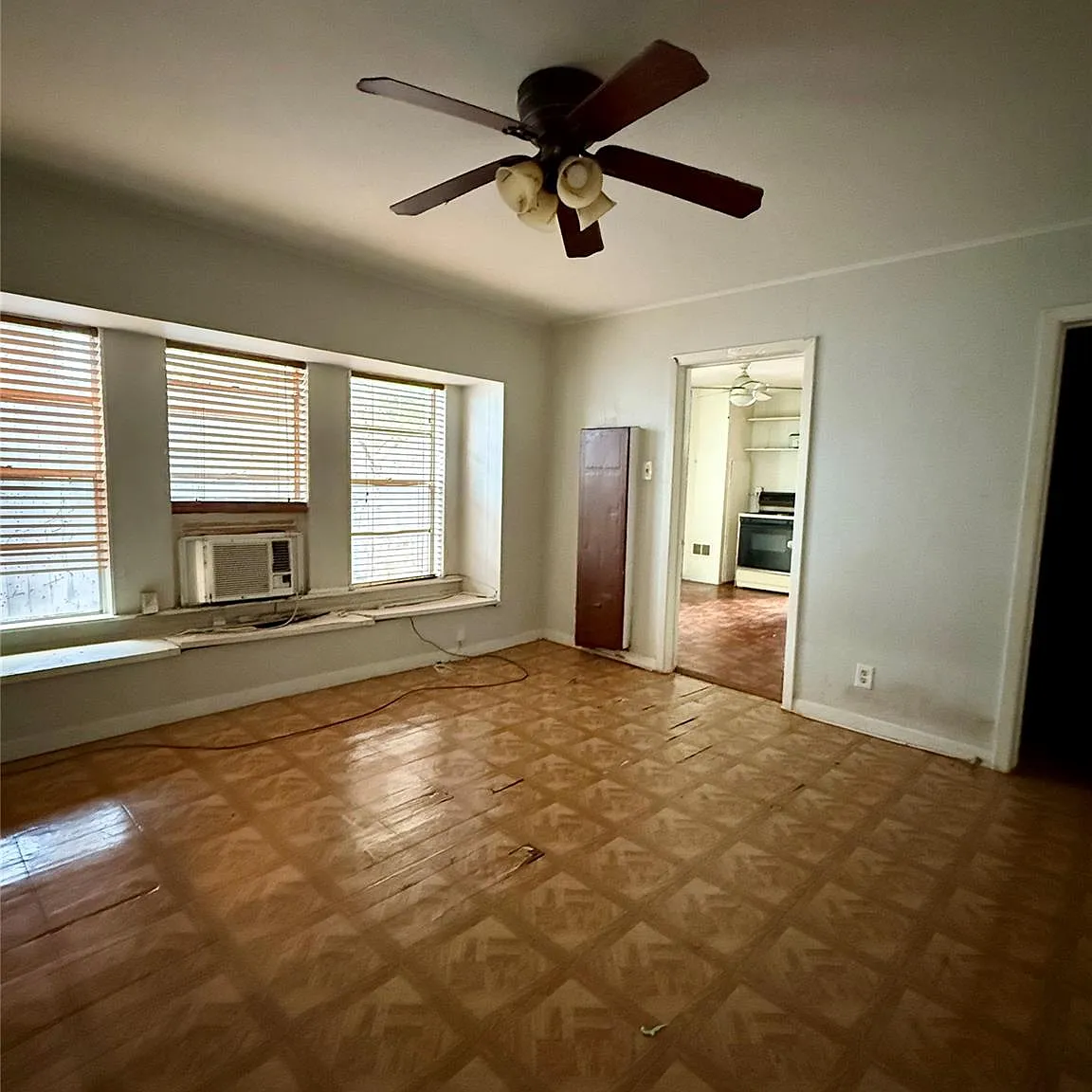 1 bed, 1.0 bath, 450 sqft, $975 — Photo 4